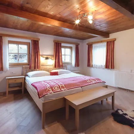 Tiroler Traumhaus - A With Mountain Views And A Garden Stummerberg