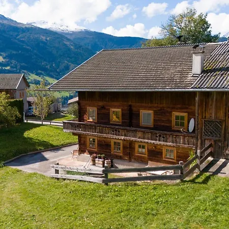 Feriehus Tiroler Traumhaus - A With Mountain Views And A Garden