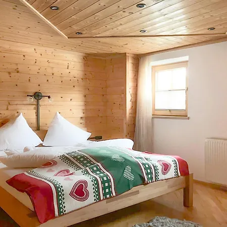 Tiroler Traumhaus - A With Mountain Views And A Garden *