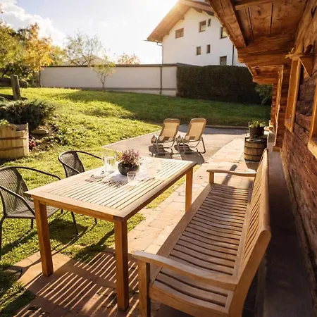 Tiroler Traumhaus - A With Mountain Views And A Garden *