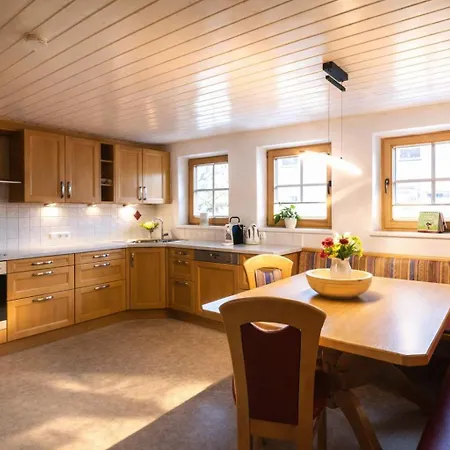 Tiroler Traumhaus - A With Mountain Views And A Garden *