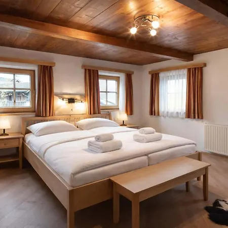 Casa de Férias Tiroler Traumhaus - A With Mountain Views And A Garden